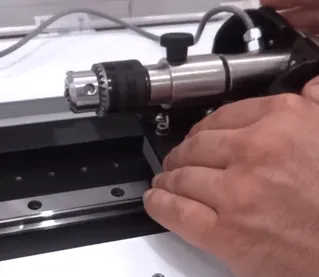 Máquina de ensayo de torsión 3